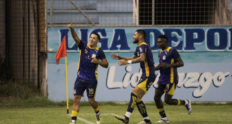 Delfín vuelve al triunfo tras 15 partidos sin ganar y supera 2-0 al Cuenca – La Voz del Altiplano