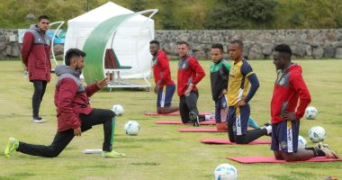 El ‘Ponchito’ fortalece lo físico en la altura  – La Voz del Altiplano