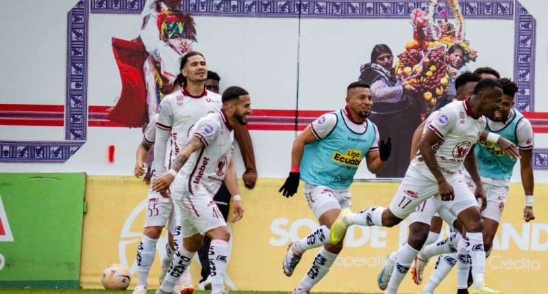 El ‘Ponchito’ por la permanencia en la A – La Voz del Altiplano