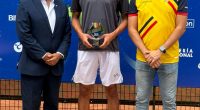 Copa FET 2025: Tenista ambateño campeón nacional absoluto  – La Voz del Altiplano
