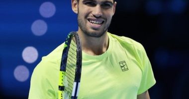 Alcaraz alcanza su primera final en las Nitto ATP Finals y cierra un año histórico como No. 1 del mundo – La Voz del Altiplano