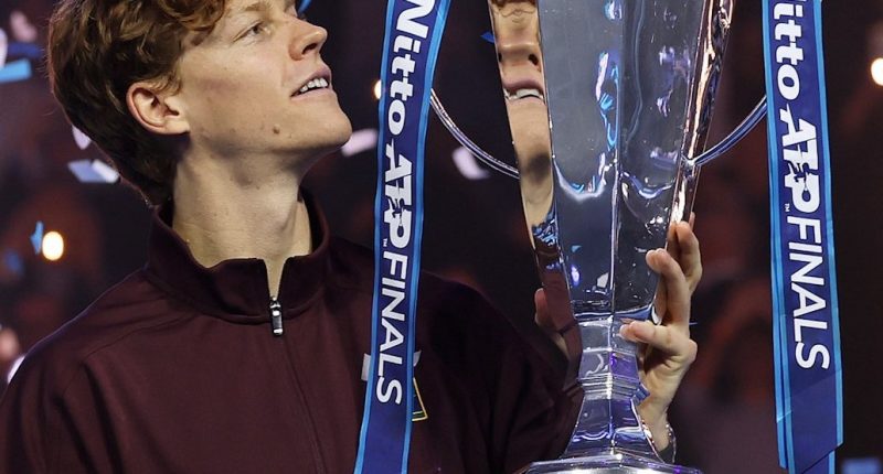 Jannik Sinner, maestro por segunda vez, conquista su segundo título consecutivo en las ATP Finals – La Voz del Altiplano