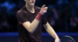 Jannik Sinner alcanza su tercera final consecutiva en las Nitto ATP Finals tras dominar a De Miñaur – La Voz del Altiplano