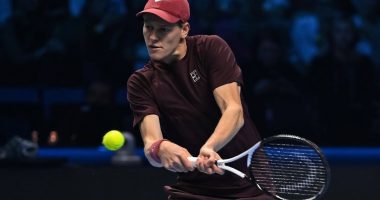 Sinner avanza a semifinales de las ATP Finals tras vencer a Zverev – La Voz del Altiplano