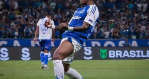 El ecuatoriano Keny Arroyo marca su primer gol con Cruzeiro y deslumbra a la afición brasileña – La Voz del Altiplano