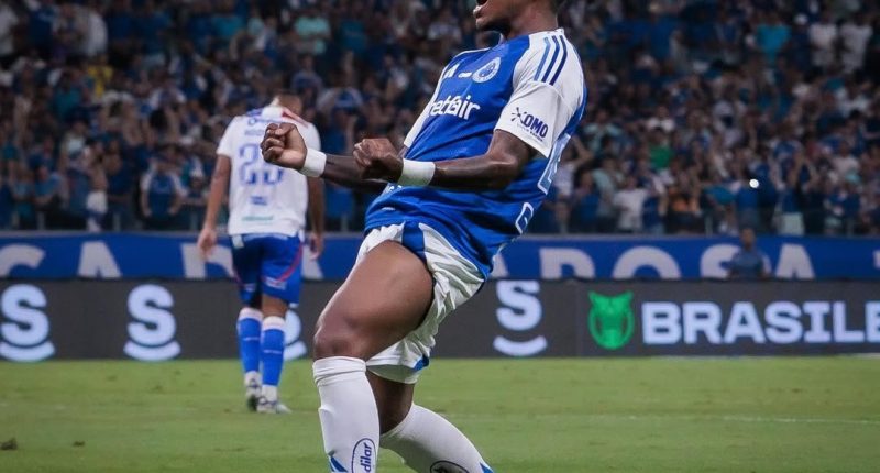 El ecuatoriano Keny Arroyo marca su primer gol con Cruzeiro y deslumbra a la afición brasileña – La Voz del Altiplano