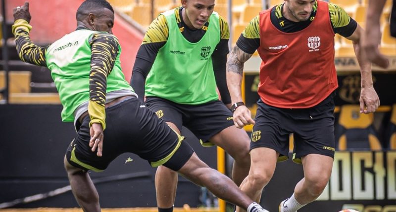 Rivero y otro tres jugadores de Barcelona están en recuperación – La Voz del Altiplano