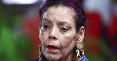 Rosario Murillo no puede con el inglés y regaña públicamente a sus funcionarios – La Voz del Altiplano