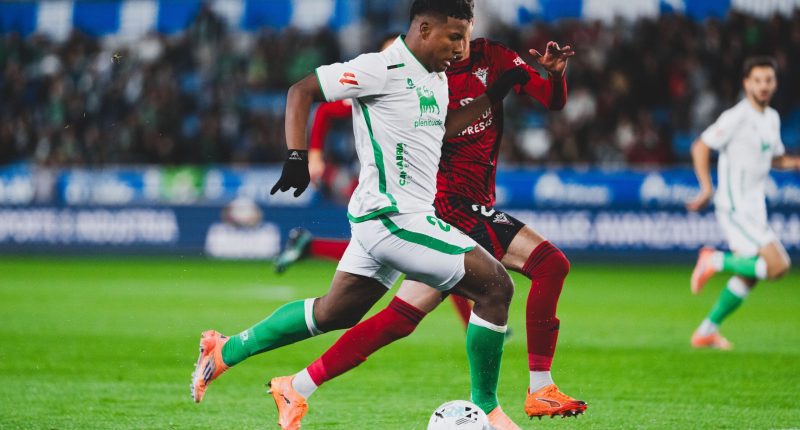 ¡Voz certificada! Periodista alemán Florian Plettenberg confirma interés de Stuttgart por Jeremy Arévalo – La Voz del Altiplano