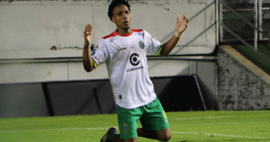 ¿Qué pasará con el jugador May Laury?: Juventud Italiana y Mineros están a la espera de la resolución de la FEF – La Voz del Altiplano