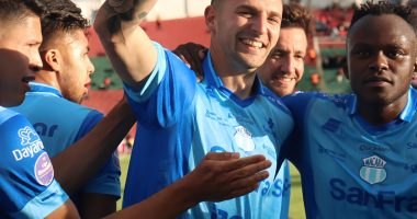 Celestes ponen la mira en Emelec  – La Voz del Altiplano