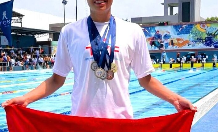 Orgullo ambateño en lo más alto del podio – La Voz del Altiplano