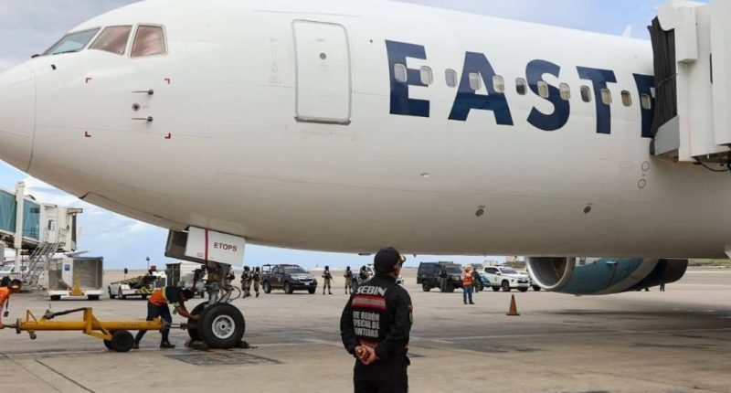 Cuarto vuelo de deportación de venezolanos en tres días llegó a Caracas – La Voz del Altiplano