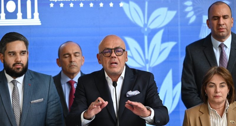 Chavismo anuncia investigación por muertes en el Mar Caribe y pide a Maduro salirse de la CPI – La Voz del Altiplano