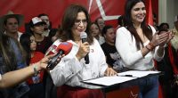 La izquierdista Xiomara Castro denuncia «golpe electoral» en Honduras – La Voz del Altiplano