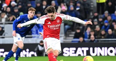 Arsenal con Hincapié de titular vence 1-0 a Everton y sigue líder – La Voz del Altiplano