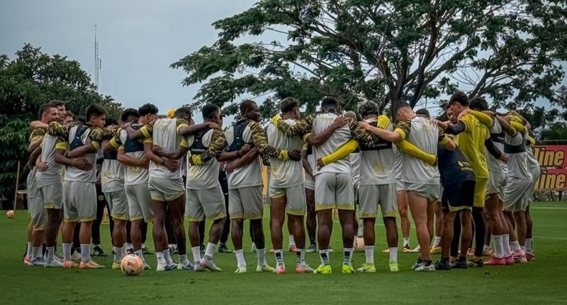 Barcelona SC no entrena ante deuda de sueldos – La Voz del Altiplano