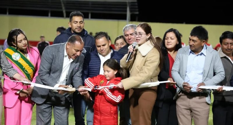 Estadio e iluminación en parroquia Bolívar – La Voz del Altiplano