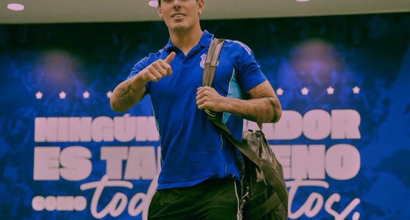 ¡Otro que abandona el barco! El peruano Alfonso Barco habría rescindido contrato con Emelec y ya serían tres jugadores menos – La Voz del Altiplano