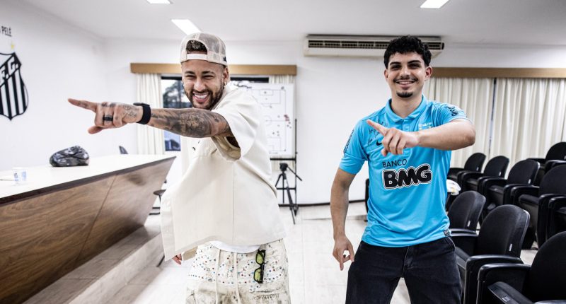 Neymar se reencuentra con Matheus, joven que superó la leucemia – La Voz del Altiplano
