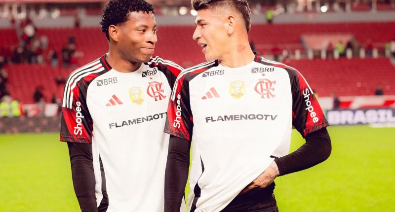 ¡Tensión en Flamengo! Gonzalo Plata y Jorge Carrascal pelearon supuestamente por una mujer y ahora dividen el camerino – La Voz del Altiplano