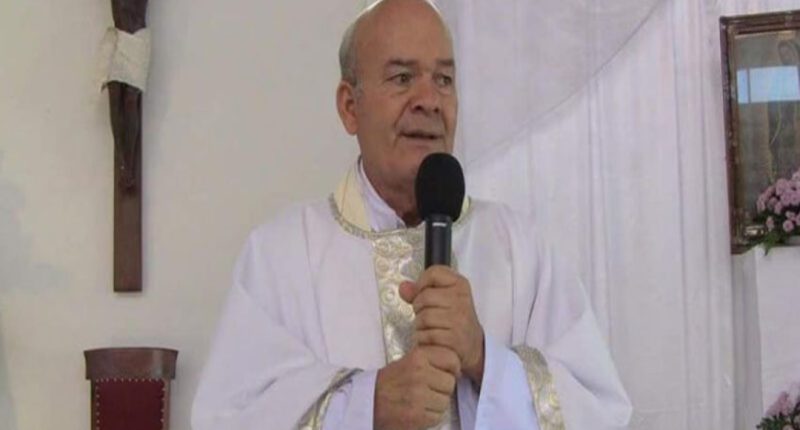 Padre Frutos Valle cumplirá un año y seis meses en «seminario por cárcel» – La Voz del Altiplano