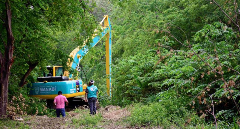 Limpiarán 2,7 kilómetros del río Portoviejo con maquinarias nueva de la prefectura – La Voz del Altiplano