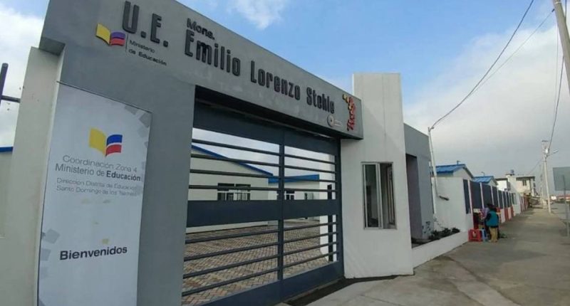 Piden retirar homenajes a exobispo acusado de abusos – La Voz del Altiplano