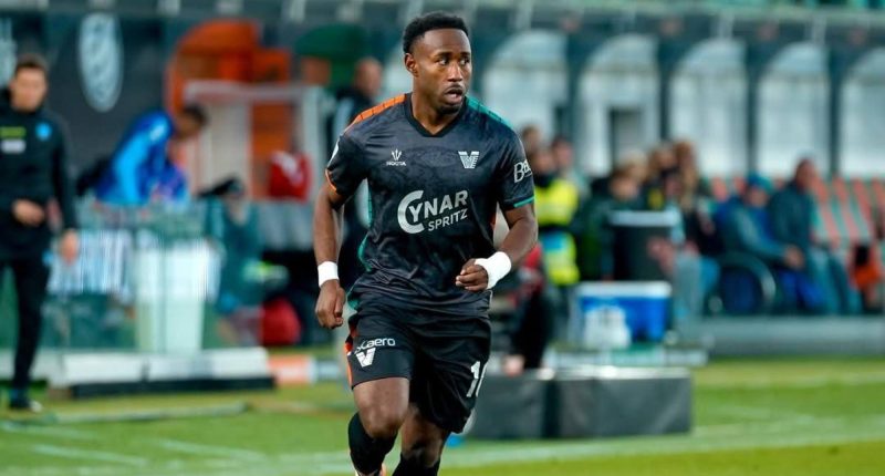 Venezia derrota a Carrarese y lidera la Serie B con Yeboah – La Voz del Altiplano