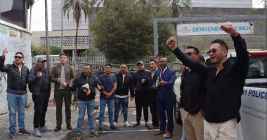 Agentes del sistema penitenciario de Ecuador protestan – La Voz del Altiplano