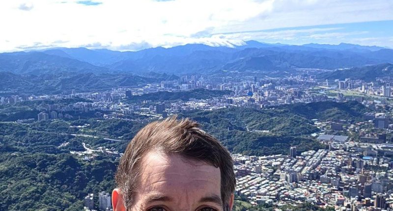 Récords y Sorprendente Pago en Su Ascenso Extremo – La Voz del Altiplano