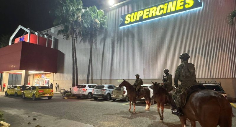 Bloque de Seguridad Mejora Vigilancia en Manabí con Caballería – La Voz del Altiplano