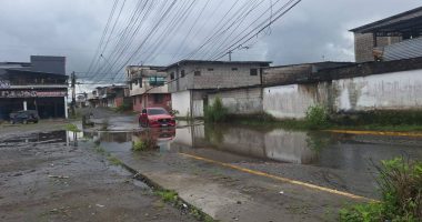 Santo Domingo registró acumulación de agua tras intensa lluvia con tormenta eléctrica – La Voz del Altiplano