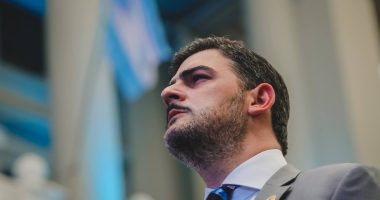 Allanamientos en RC tras críticas de Aquiles Álvarez – La Voz del Altiplano