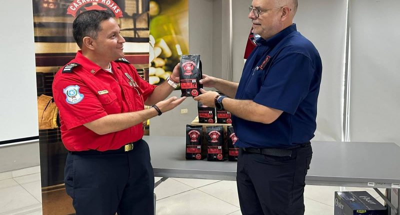 Apoya a Bomberos en Ecuador – La Voz del Altiplano