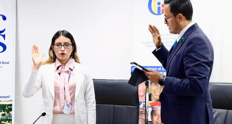 Cynthia Jacho presidenta del concurso para fiscal – La Voz del Altiplano