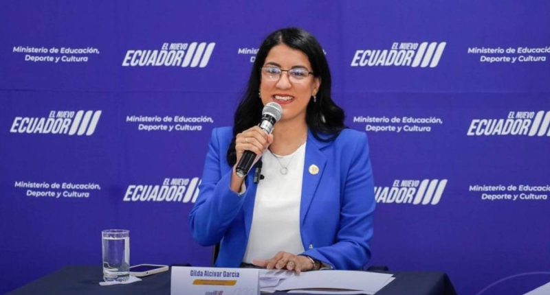 Ministra de Educación asume representación – La Voz del Altiplano