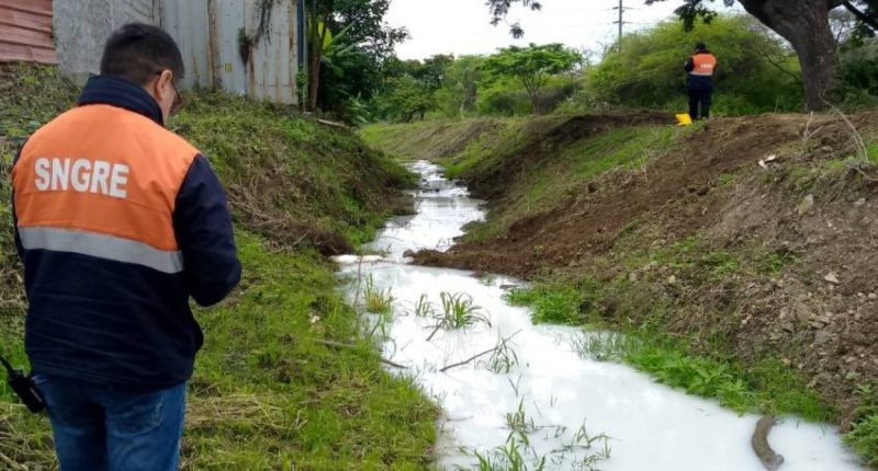 Protocolos ambientales tras derrame en el Río Daule – La Voz del Altiplano