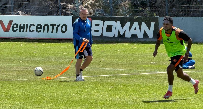 “Estamos en carrera… el plantel aún no está cerrado» – La Voz del Altiplano