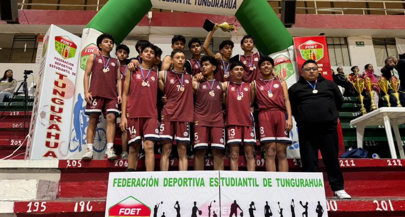 Intercolegial de Baloncesto // Sagrada Familia se queda con el tercer lugar – La Voz del Altiplano