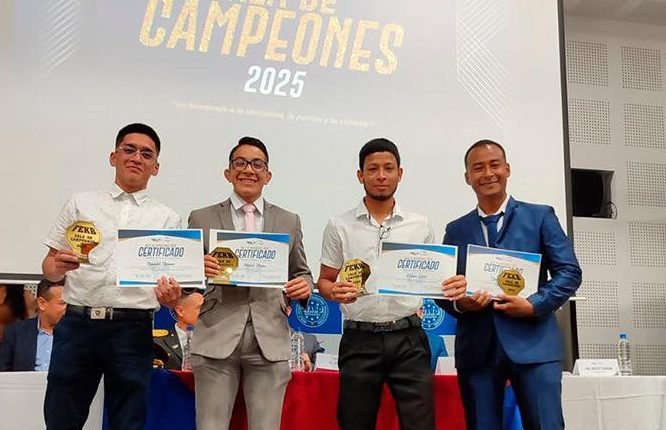 Kick Boxing: Tungurahua brilla en la Gala de Campeones  – La Voz del Altiplano