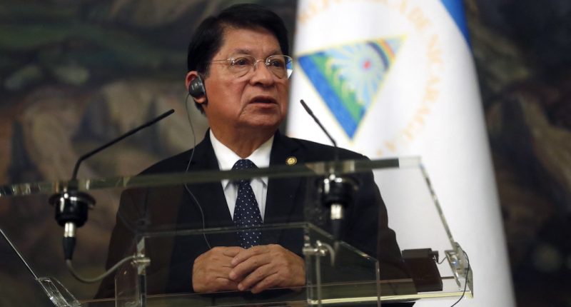 Cae Denis Moncada como encargado de negocios en EEUU – La Voz del Altiplano