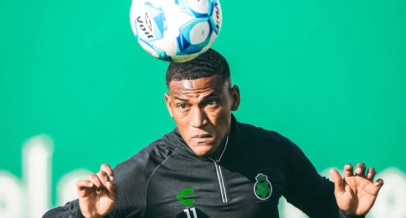 Gruezo usará el 11 en Santos Laguna en homenaje al ‘Chucho’ – La Voz del Altiplano