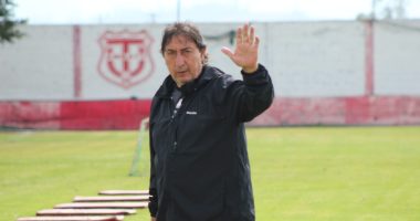 ‘Súper Chiri’ al mando de los goleros ‘albirrojos’ – La Voz del Altiplano