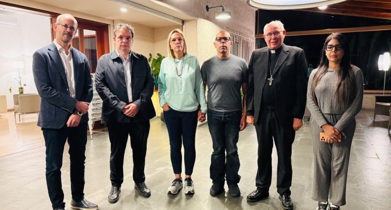 El arzobispo venezolano que incomoda al Vaticano por su cercanía con el chavismo – La Voz del Altiplano