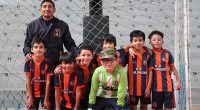 Fútbol sala escolar sigue formando en valores  – La Voz del Altiplano