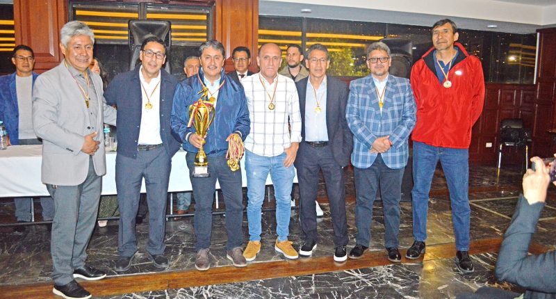 Hermandad futbolera con huellas – La Voz del Altiplano