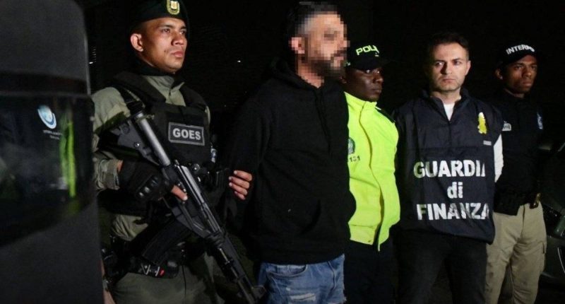 El Mafioso Italiano Oculto en un Negocio – La Voz del Altiplano