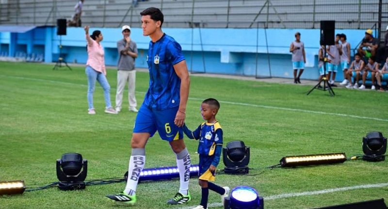 Delfín SC revela su plantel 2026 en Noche Cetácea – La Voz del Altiplano