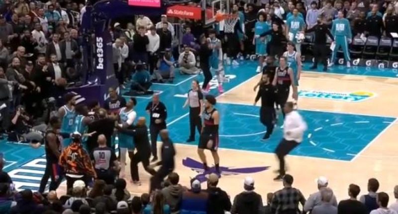 Cuatro expulsados tras pelea en Detroit vs Charlotte – La Voz del Altiplano